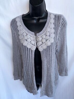 Christopher & Banks Light gray cardigan sweater,crochet roses, M, 19” PTP, 26”L